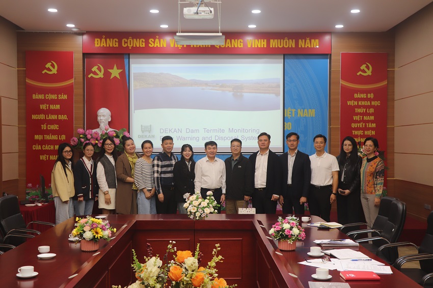 Tăng cường hợp tác triển khai hệ thống giám sát tự động mối 