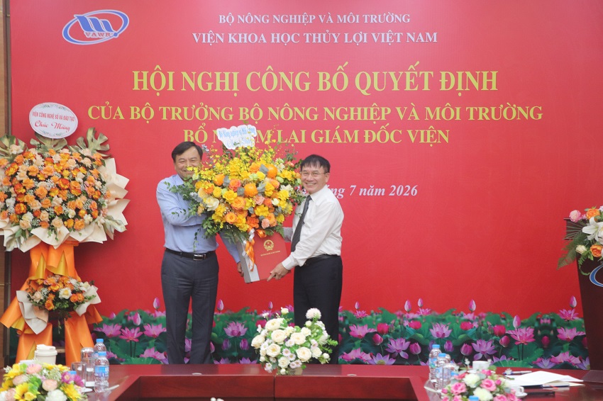 Hội nghị công bố Quyết định của Bộ trưởng Bộ Nông nghiệp và Môi trường bổ nhiệm lại Giám đốc Viện